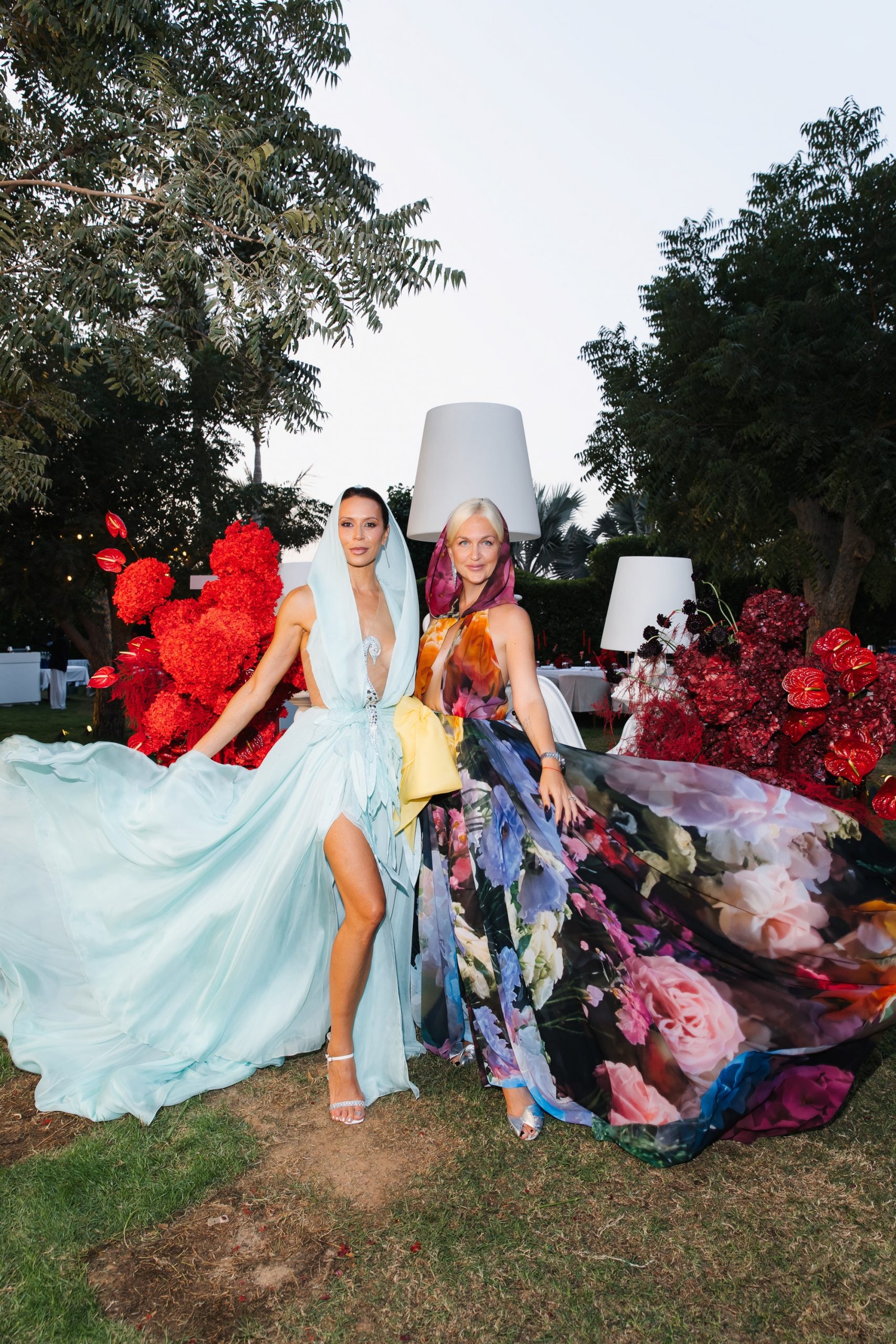 Вита Судиловская ии Дарья Янина (в образах YANINA Couture)