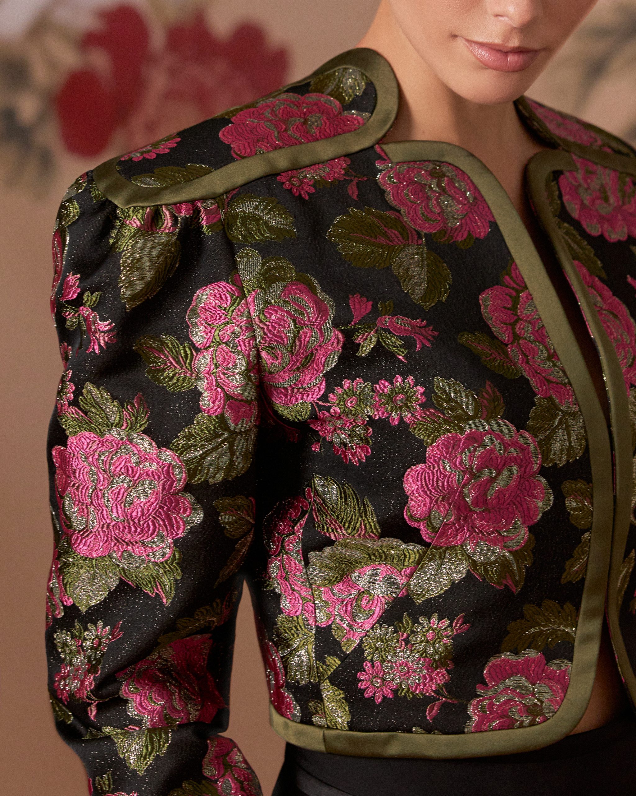 Предмет из коллекции Murmure de Soie (фото предоставлено Meowshka)-17